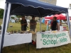 Stand der Schöpfkelle mit Töpferware